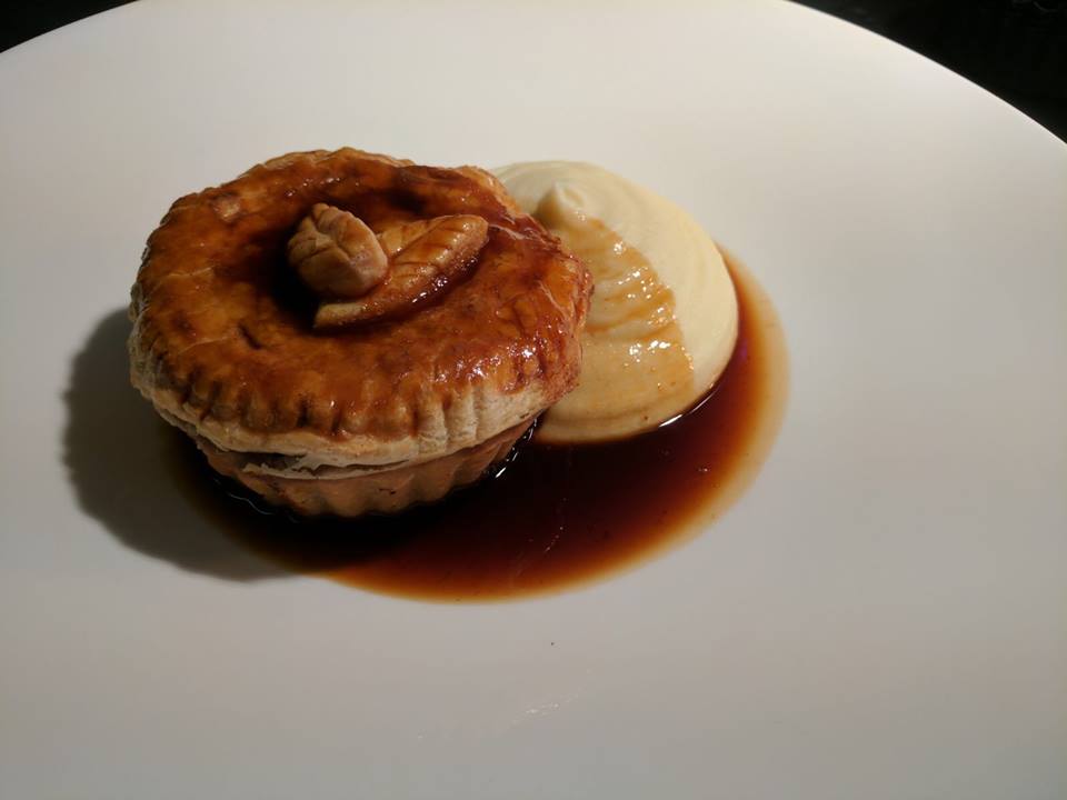 pie and mash at the crab and lobster in sidlesham